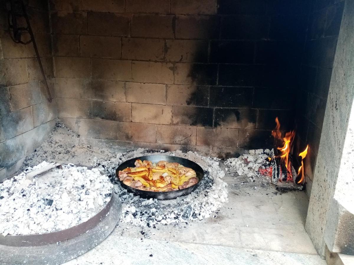Apartman Figaro Pogled Od Milijun Dolara, 2 Tusa, 2 Wc Kaštela Esterno foto