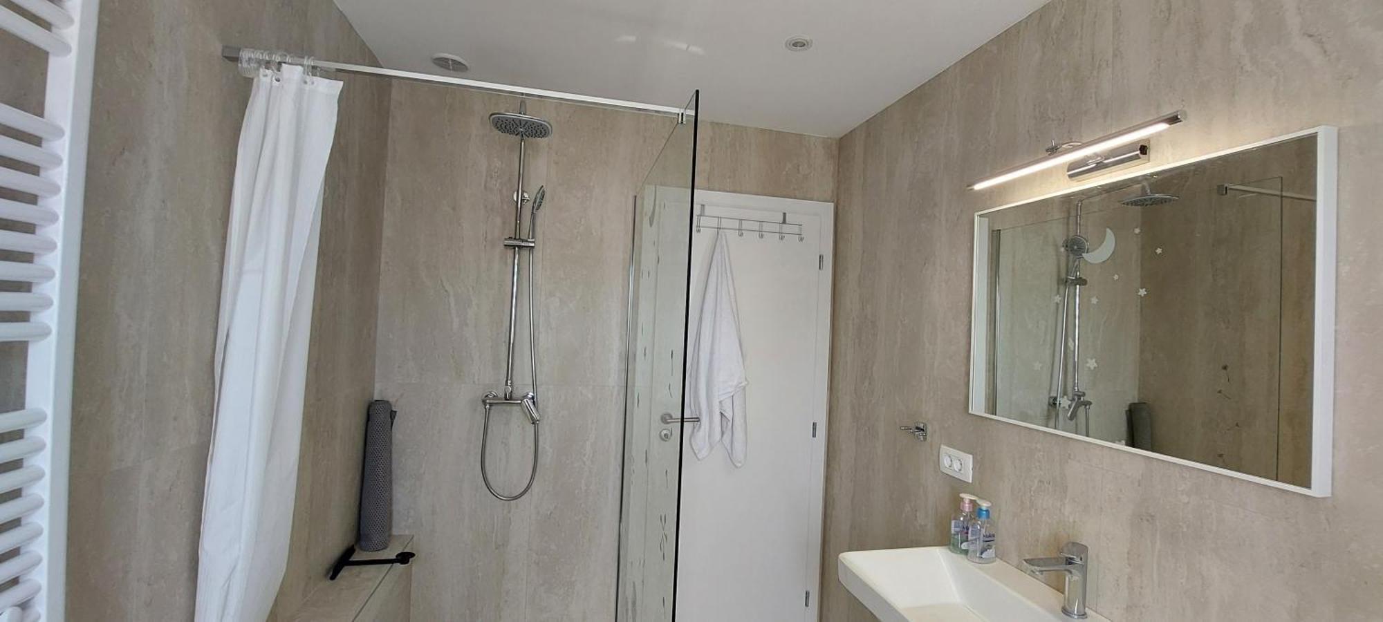 Apartman Figaro Pogled Od Milijun Dolara, 2 Tusa, 2 Wc Kaštela Esterno foto