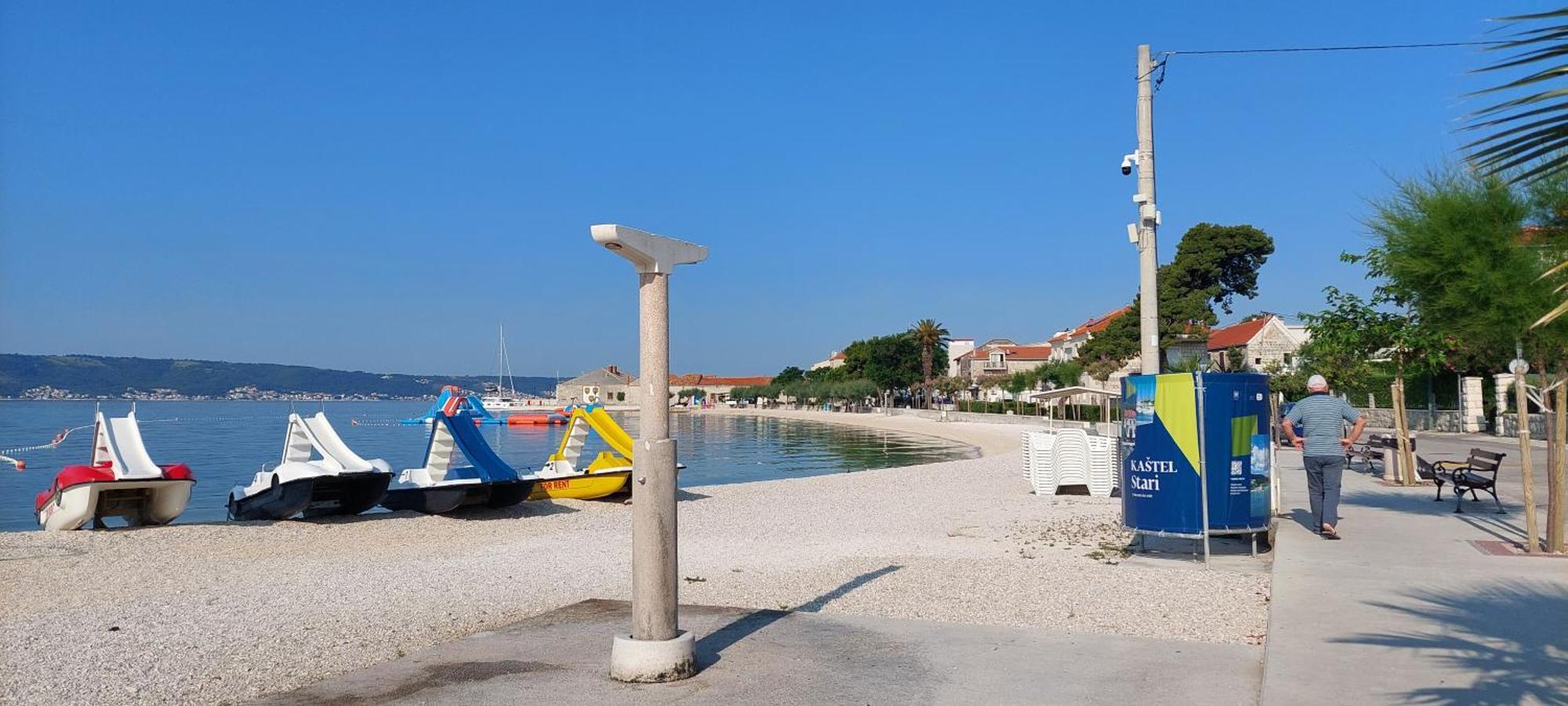 Apartman Figaro Pogled Od Milijun Dolara, 2 Tusa, 2 Wc Kaštela Esterno foto