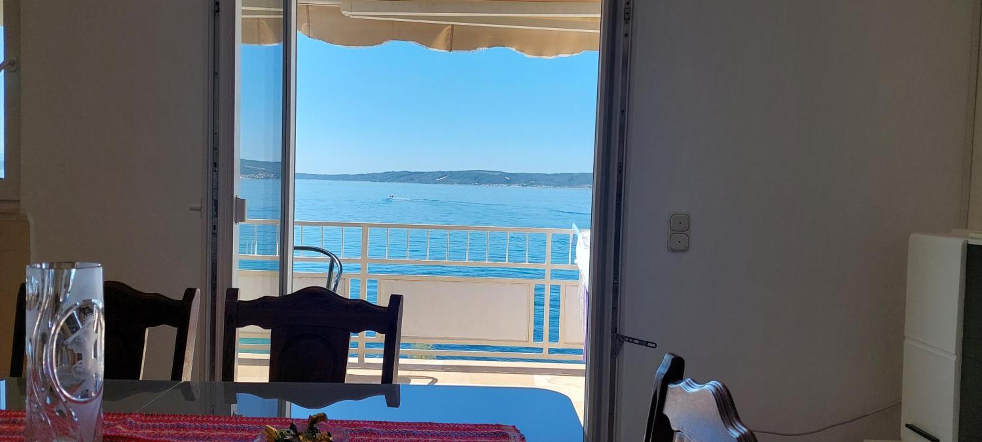 Apartman Figaro Pogled Od Milijun Dolara, 2 Tusa, 2 Wc Kaštela Esterno foto